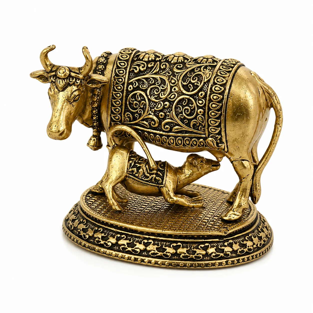 Brass Kamdhenu with Calf - Image 3