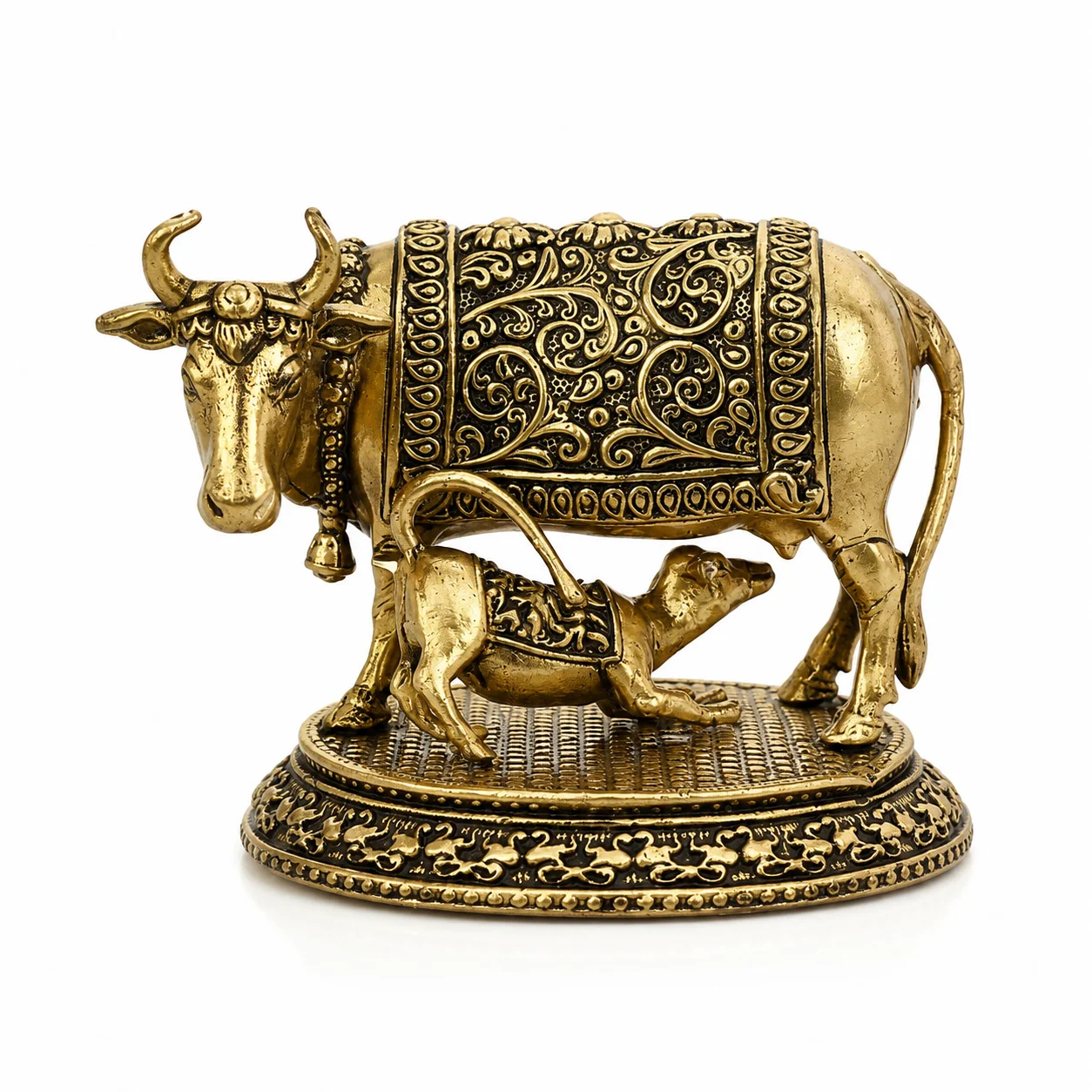 Brass Kamdhenu with Calf - Image 4